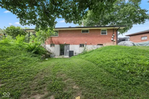 9 Kiefer Court Beech Grove IN 46107