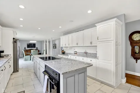 27 Forrests Edge Court Indianapolis IN 46227