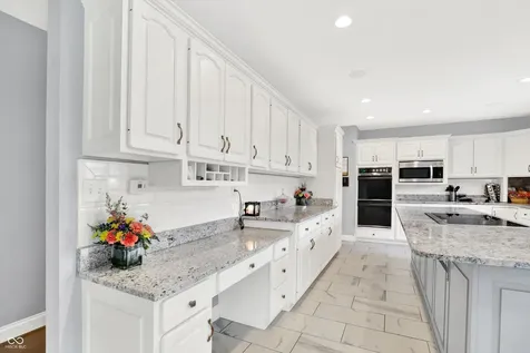 27 Forrests Edge Court Indianapolis IN 46227