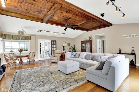 27 Forrests Edge Court Indianapolis IN 46227