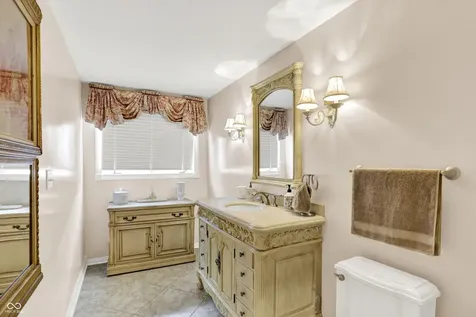 27 Forrests Edge Court Indianapolis IN 46227