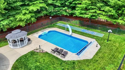 27 Forrests Edge Court Indianapolis IN 46227