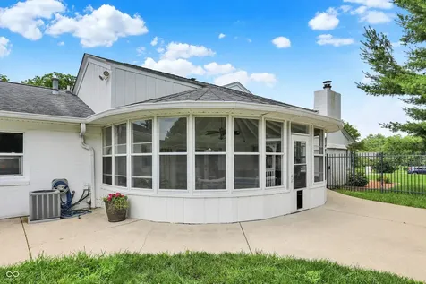 27 Forrests Edge Court Indianapolis IN 46227