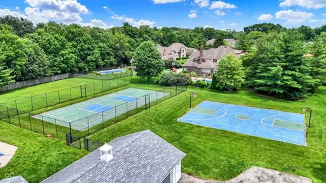 27 Forrests Edge Court Indianapolis IN 46227