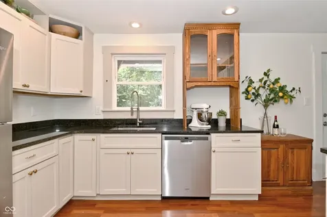 4806 Winthrop Avenue Indianapolis IN 46205