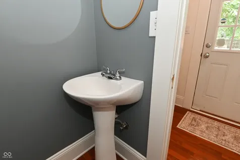 4806 Winthrop Avenue Indianapolis IN 46205
