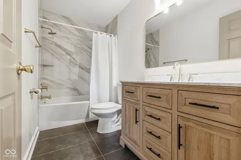 329 N East Street Westfield IN 46074