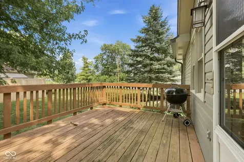 329 N East Street Westfield IN 46074