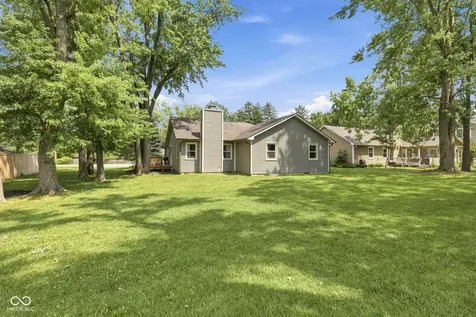 329 N East Street Westfield IN 46074