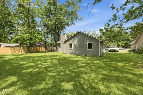 329 N East Street Westfield IN 46074
