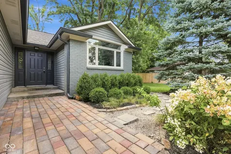 329 N East Street Westfield IN 46074