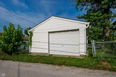 137 S 2nd Avenue Beech Grove IN 46107