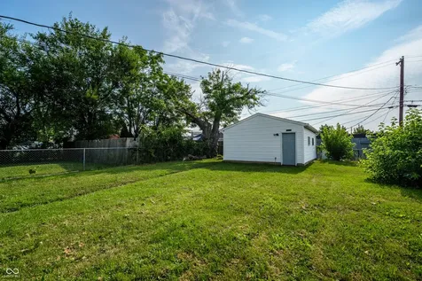 137 S 2nd Avenue Beech Grove IN 46107