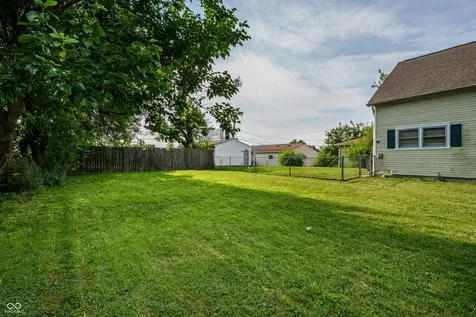 137 S 2nd Avenue Beech Grove IN 46107