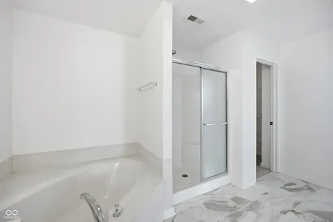 4740 Birmingham Drive Indianapolis IN 46235
