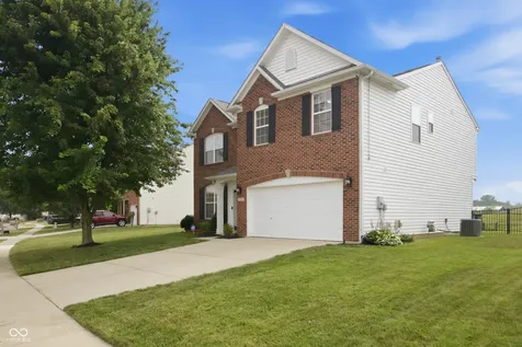 4740 Birmingham Drive Indianapolis IN 46235