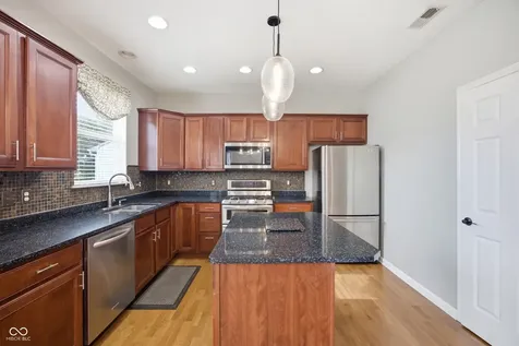 4740 Birmingham Drive Indianapolis IN 46235