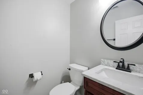 4740 Birmingham Drive Indianapolis IN 46235