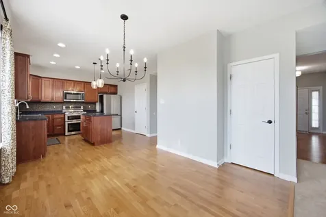 4740 Birmingham Drive Indianapolis IN 46235