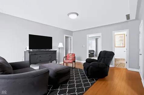 1021 N Mitchner Avenue Indianapolis IN 46219
