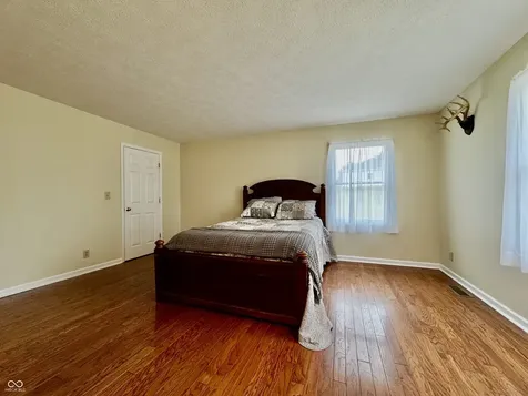 4435 Ellington Spencer IN 47460