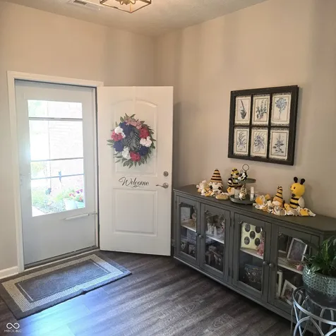 4233 Switchgrass Way Indianapolis IN 46237