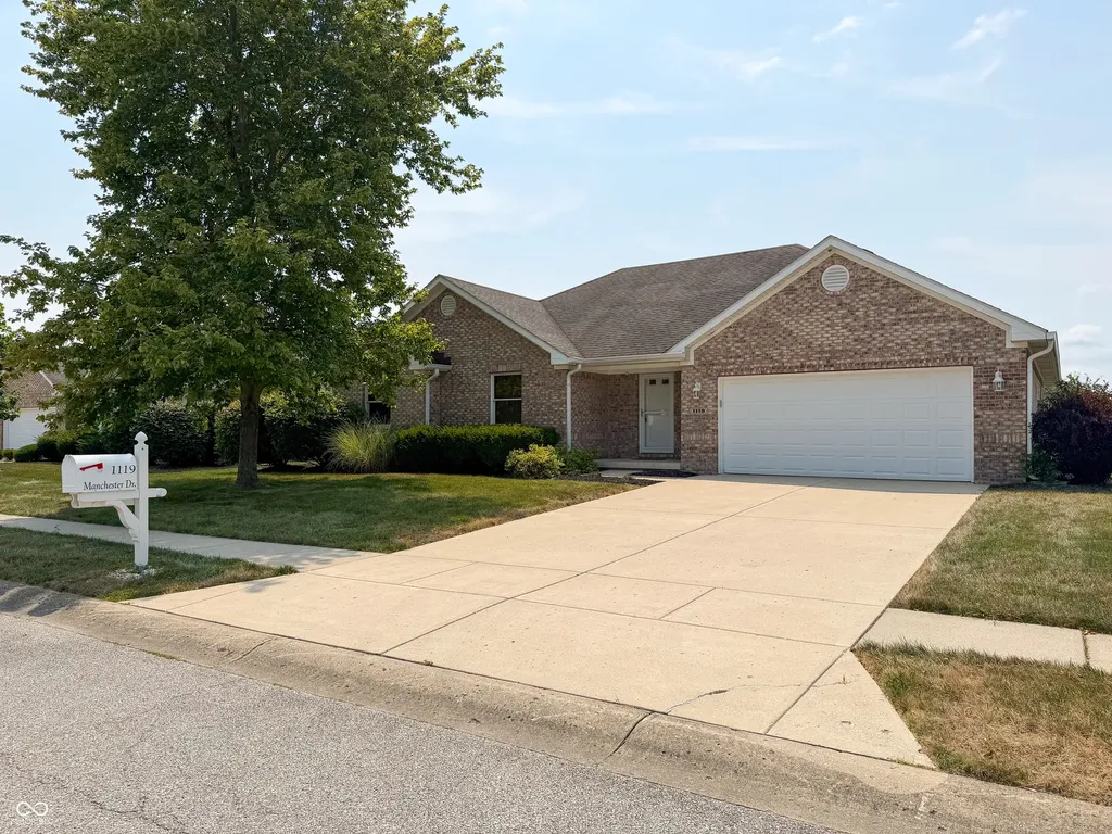 1119 Manchester Drive Brownsburg IN 46112