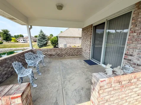 1119 Manchester Drive Brownsburg IN 46112