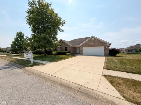 1119 Manchester Drive Brownsburg IN 46112