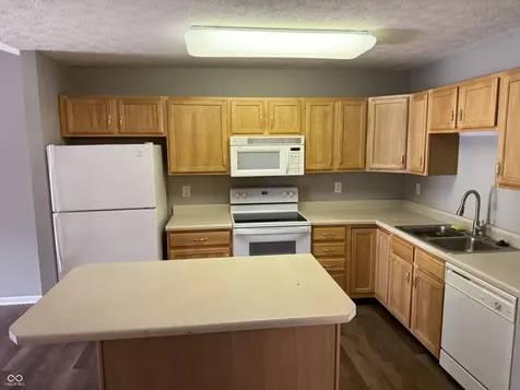 4717 Kelvington Drive Indianapolis IN 46254