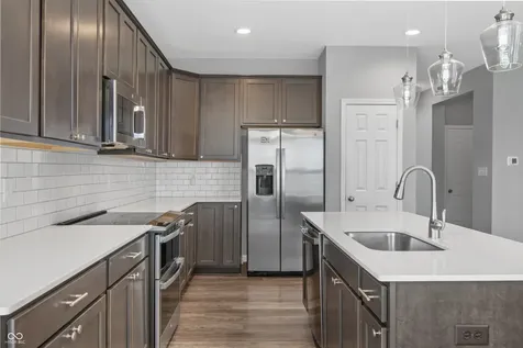 6582 Giles Boulevard Whitestown IN 46075