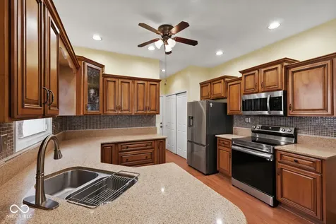 1628 Foxmere Boulevard Greenwood IN 46142