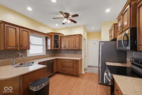 1628 Foxmere Boulevard Greenwood IN 46142