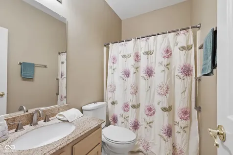1628 Foxmere Boulevard Greenwood IN 46142