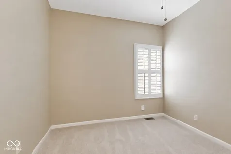 1628 Foxmere Boulevard Greenwood IN 46142