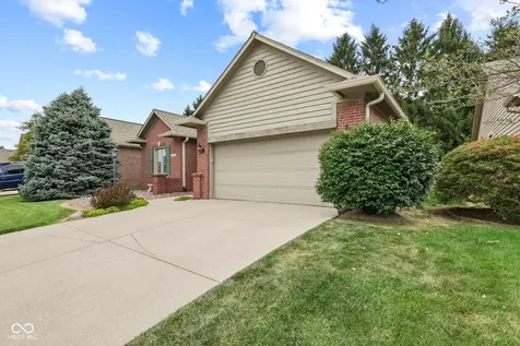 1628 Foxmere Boulevard Greenwood IN 46142
