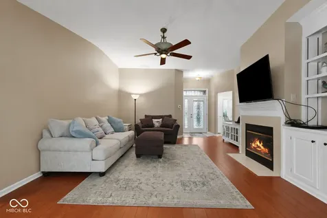 1628 Foxmere Boulevard Greenwood IN 46142