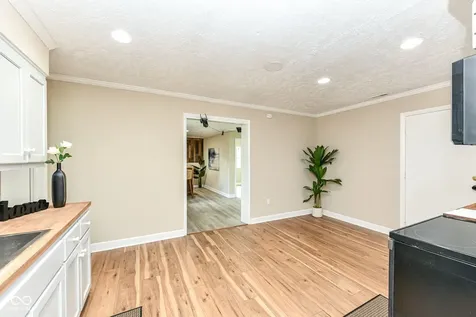 651 Fabyan Road Indianapolis IN 46217
