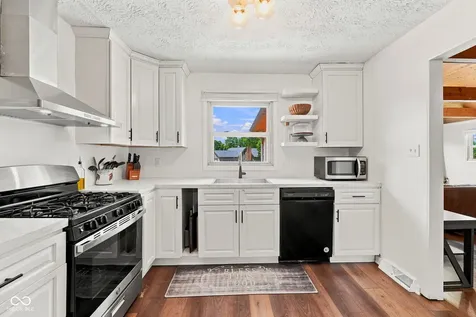 10 Tarry Court Greenwood IN 46142