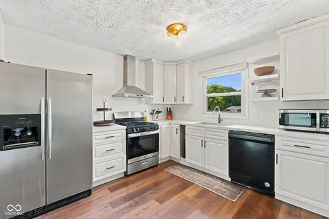 10 Tarry Court Greenwood IN 46142