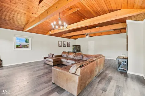 10 Tarry Court Greenwood IN 46142