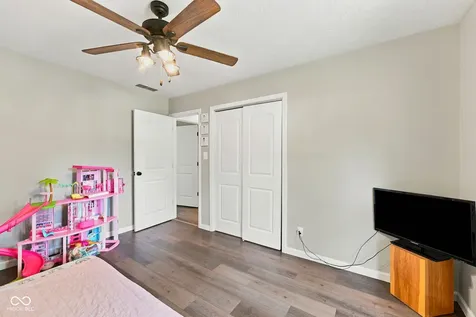 10 Tarry Court Greenwood IN 46142