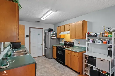 10323 Draycott Avenue Indianapolis IN 46236