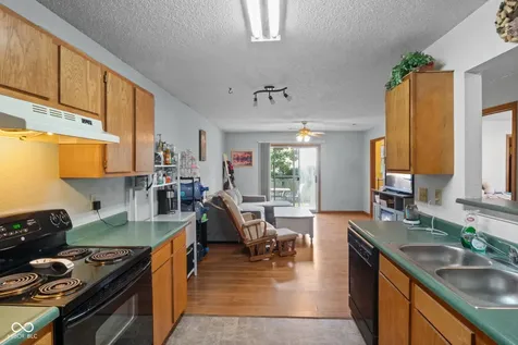 10323 Draycott Avenue Indianapolis IN 46236
