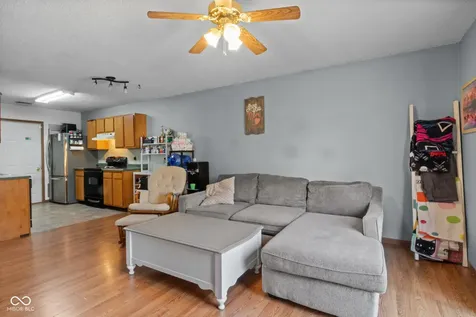 10323 Draycott Avenue Indianapolis IN 46236