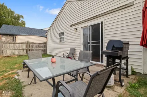 10323 Draycott Avenue Indianapolis IN 46236