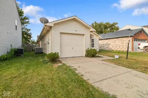 10323 Draycott Avenue Indianapolis IN 46236