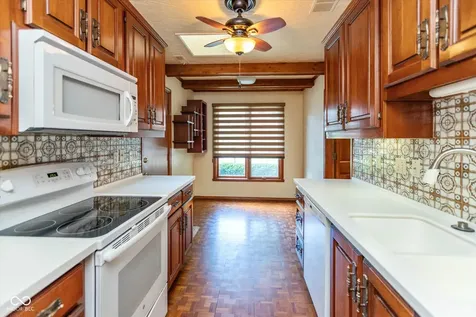 1017 Tuckahoe Street Indianapolis IN 46260