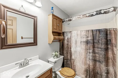 4047 Harmony Lane Indianapolis IN 46221