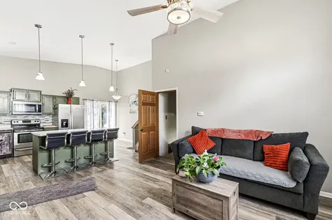 4047 Harmony Lane Indianapolis IN 46221